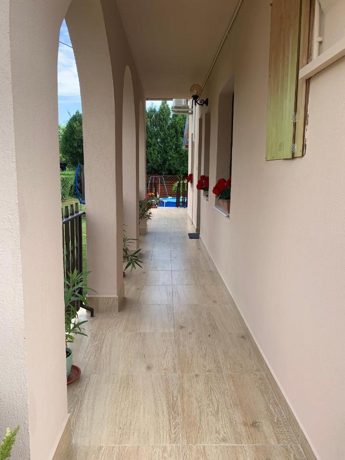Nagcsalados Rozsa Apartman Balatonlelle Zewnętrze zdjęcie