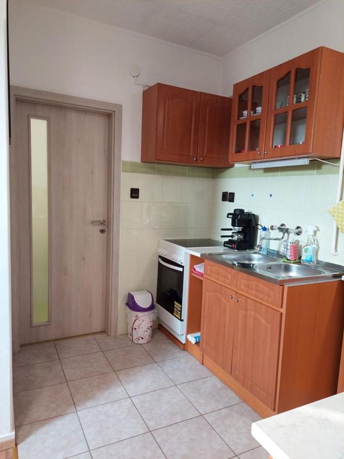 Apartament Nagcsalados Rozsa Apartman Balatonlelle Zewnętrze zdjęcie