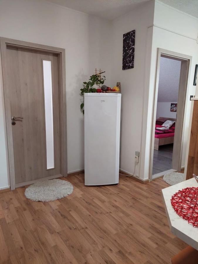 Apartament Nagcsalados Rozsa Apartman Balatonlelle Zewnętrze zdjęcie