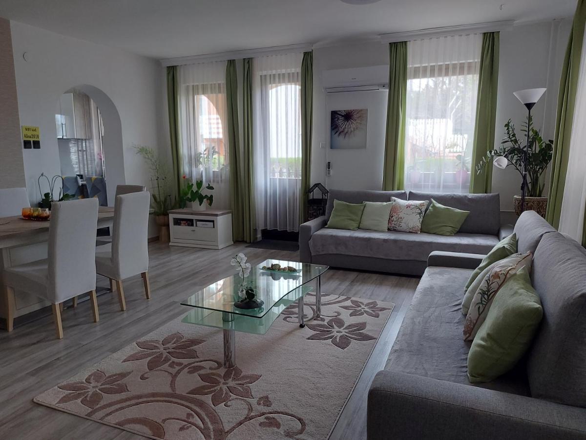 Apartament Nagcsalados Rozsa Apartman Balatonlelle Zewnętrze zdjęcie