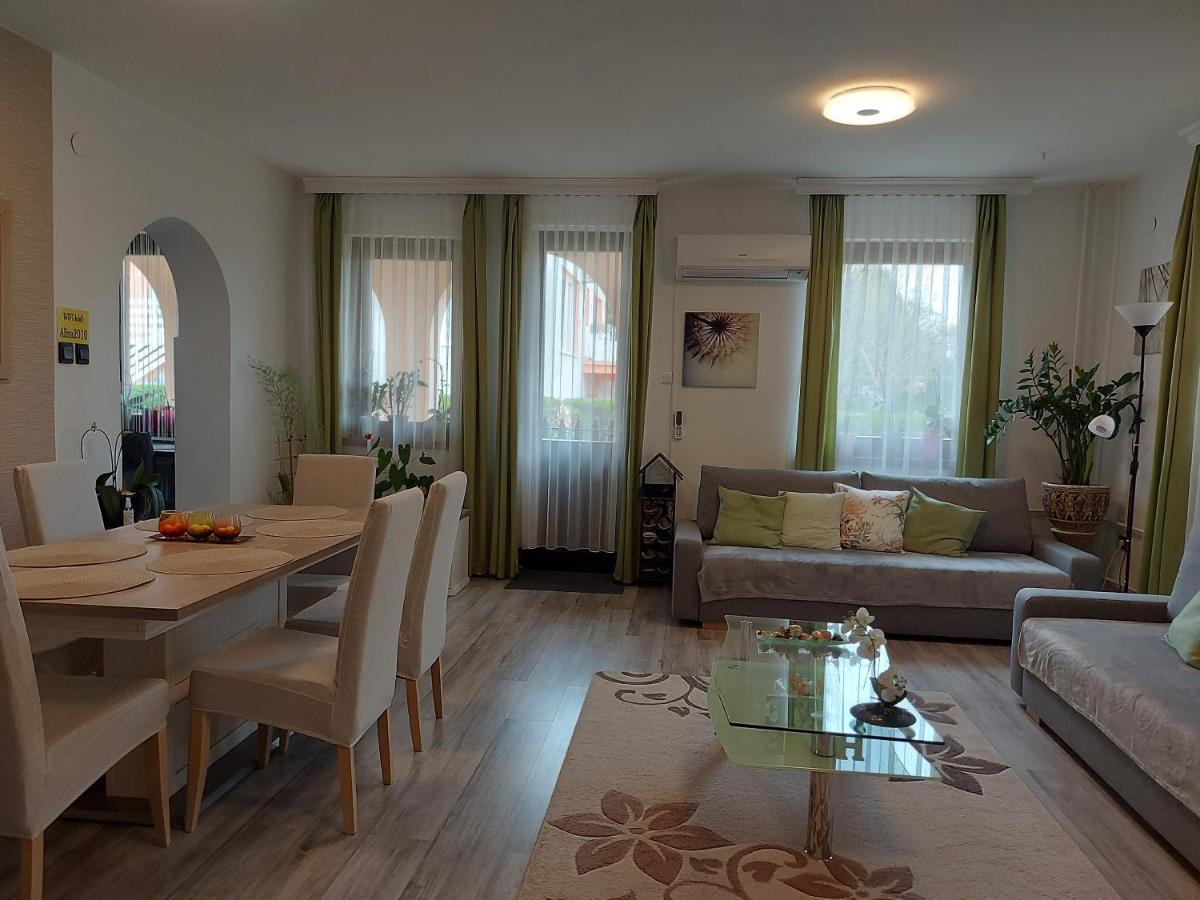 Apartament Nagcsalados Rozsa Apartman Balatonlelle Zewnętrze zdjęcie